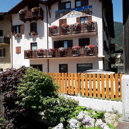 Casa Salvaterra Affittacamere Pinzolo Εξωτερικό φωτογραφία