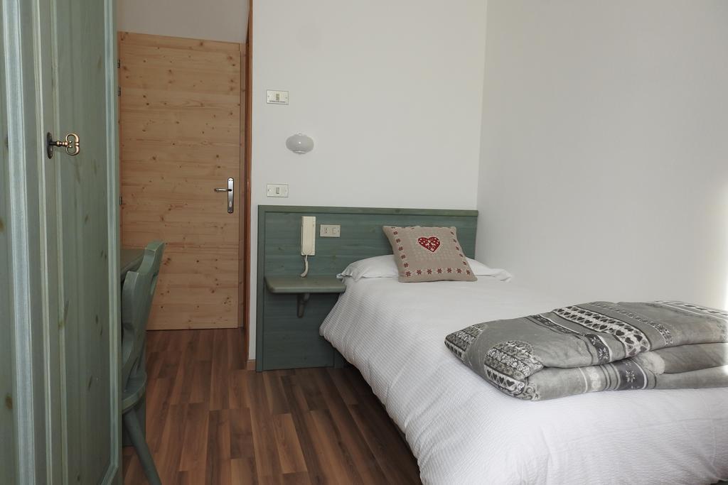 Casa Salvaterra Affittacamere Pinzolo Εξωτερικό φωτογραφία